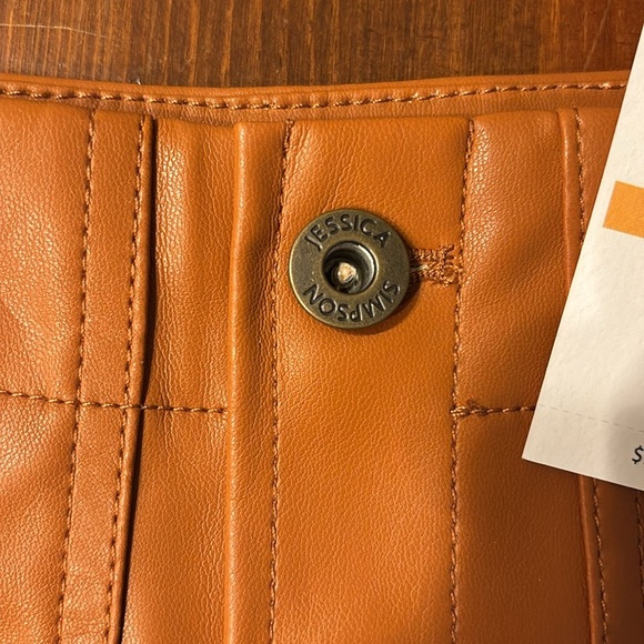 JESSICA SIMPSON SHORT SKIRT PLEATHER BUTTON DOWN FRONT POCKETS SIZE S - Picture 3 of 13